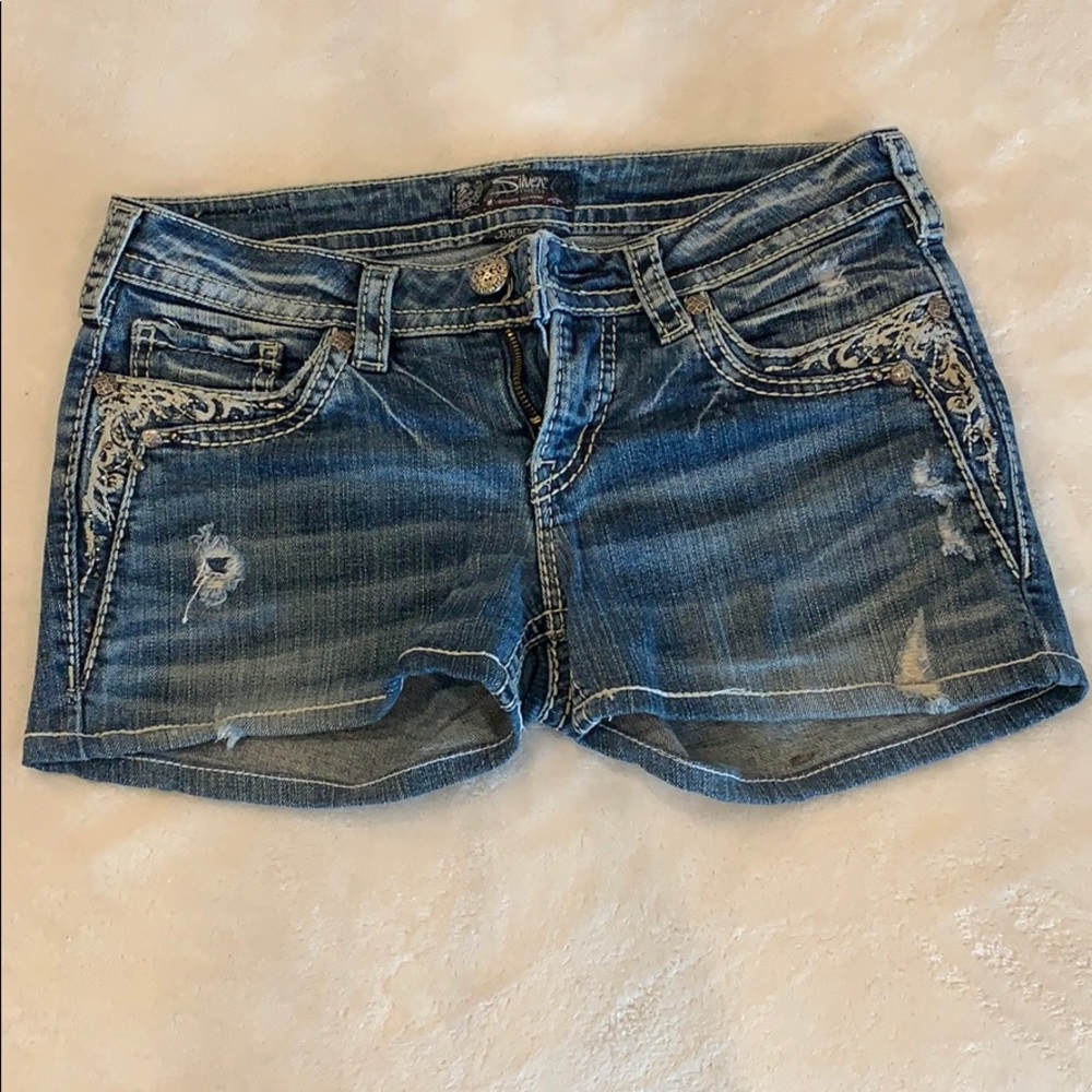 Silver Jeans Co. Sz 28 distressed jean shorts